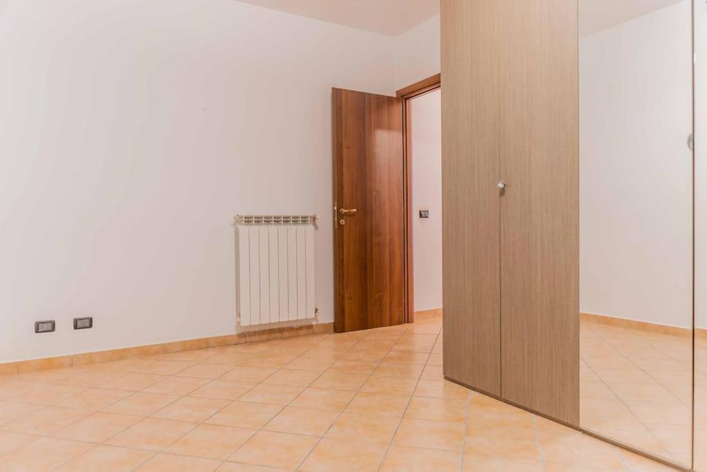 Relax In Nature And Lake Free Parking Luino Esterno foto
